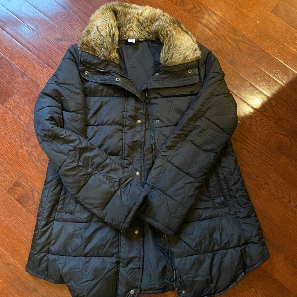 Maternity puffer jacket